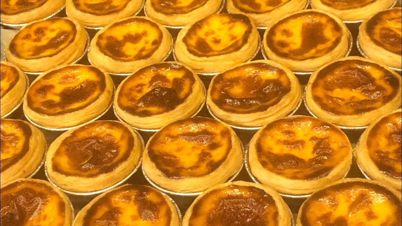 Lord Stow&rsquo;s Bakery owner in Macau shows how their world famous egg tarts are made! Rare tour!