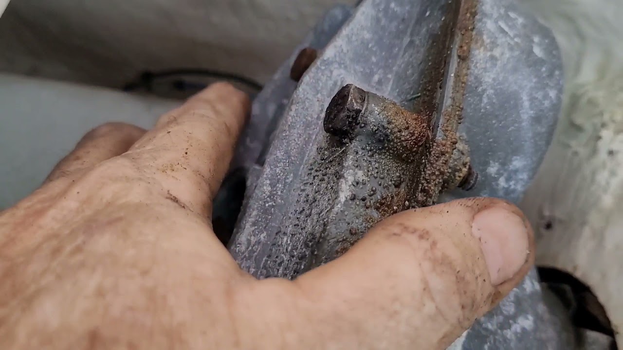 Wellcraft 190 Center Console Steering Cable Replacement - An Adventure