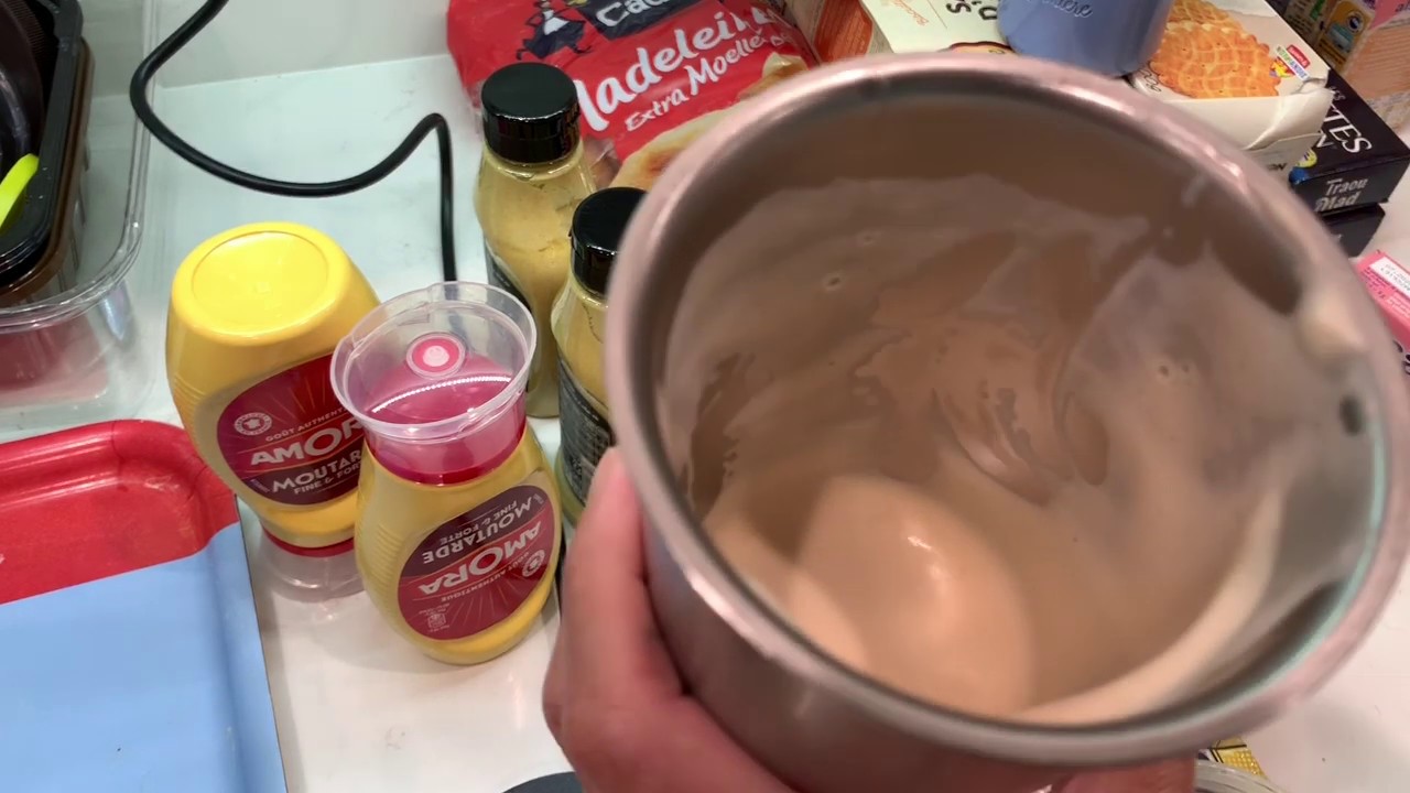 Cleaning milk frother