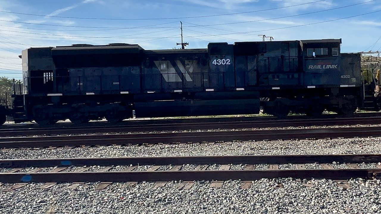 W/B BNSF Port Stack w/Warbonnet & MRL passes through Fullerton Station. 3/14/26.