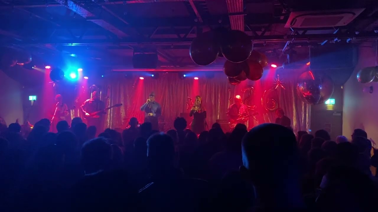 REM brudenell leeds NYE 2525 live 