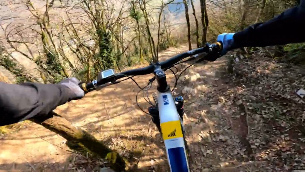 Enduro VTT Savoie. Sortie autour de la Chapelle Saint Michel.