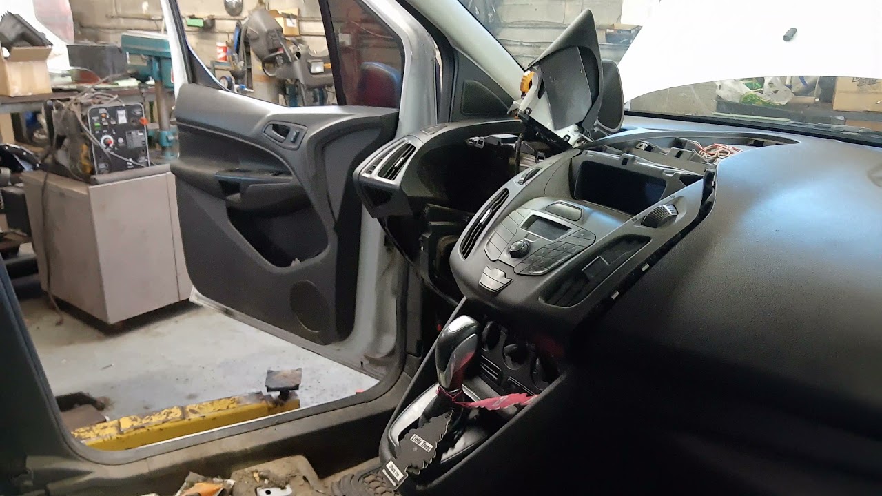 2015 to 2019 Ford Transit connect heater fan ,Blower motor removal , heater regulator.