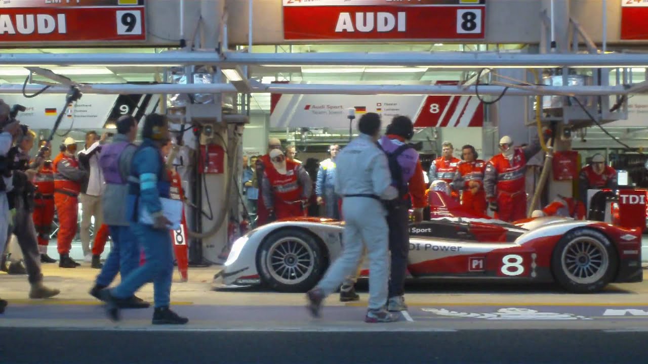 Audi R15 TDI #8 Pit Stop at 2010 24 Hours of Le Mans