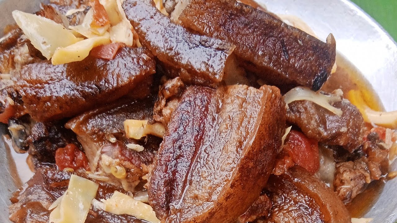 Naga style  smoked pork with bambooshoot#nagastylesmokedpork#outdoorcooking