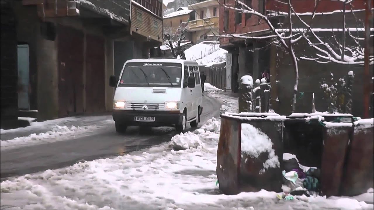 Ait Abdelmoum&egrave;ne s'est recouvert d'un manteau blanc (30/12/14)