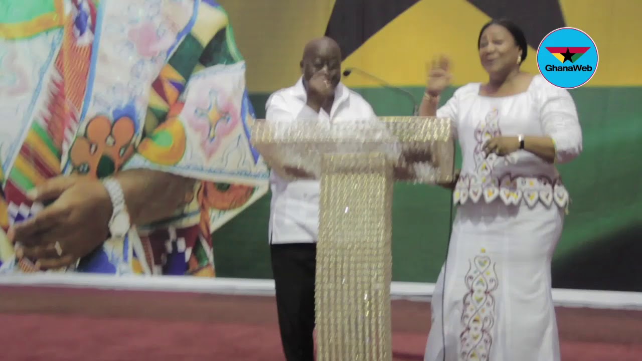 Harmonious choir's 'Oye'  gets Akufo-Addo 'boogying' at NPP Thanksgiving service