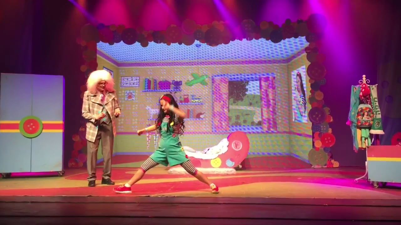 מיקי – הצגת ילדים קסומה ומצחיקה 😃 בילוי מושלם לכל המשפחה ❤️