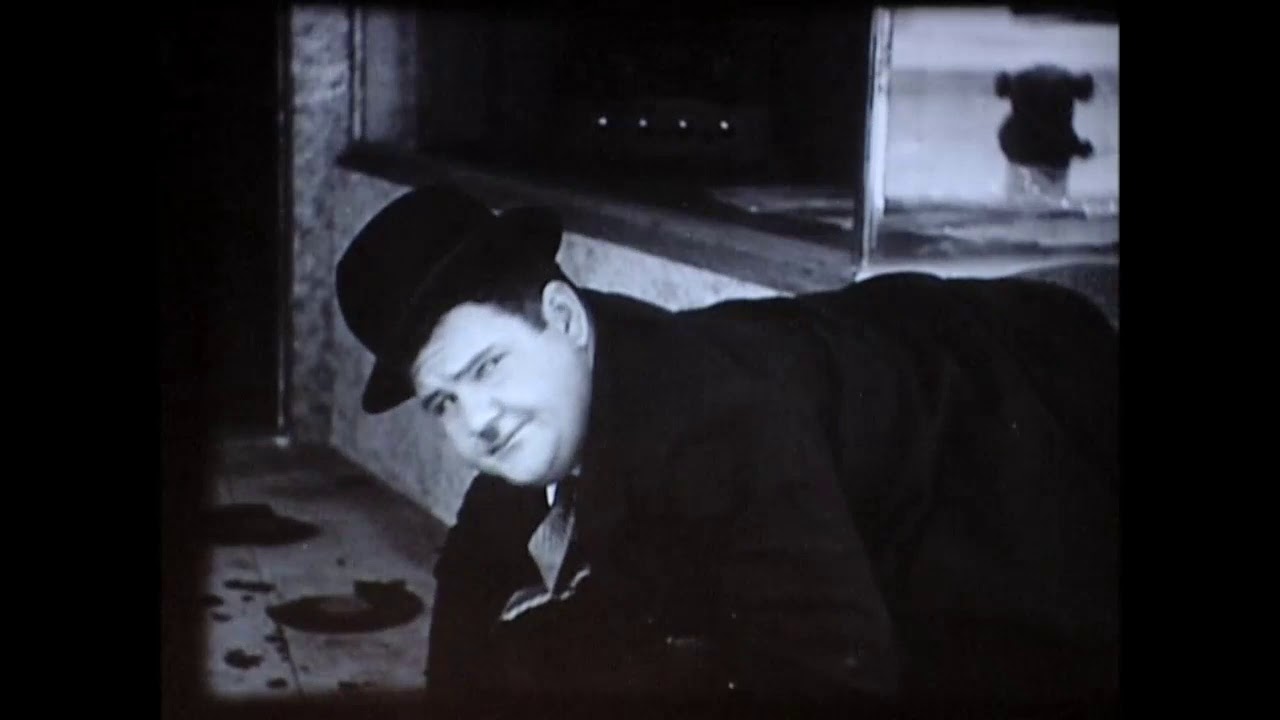 LIBERTY - Laurel & Hardy ( Hal Roach 1929)