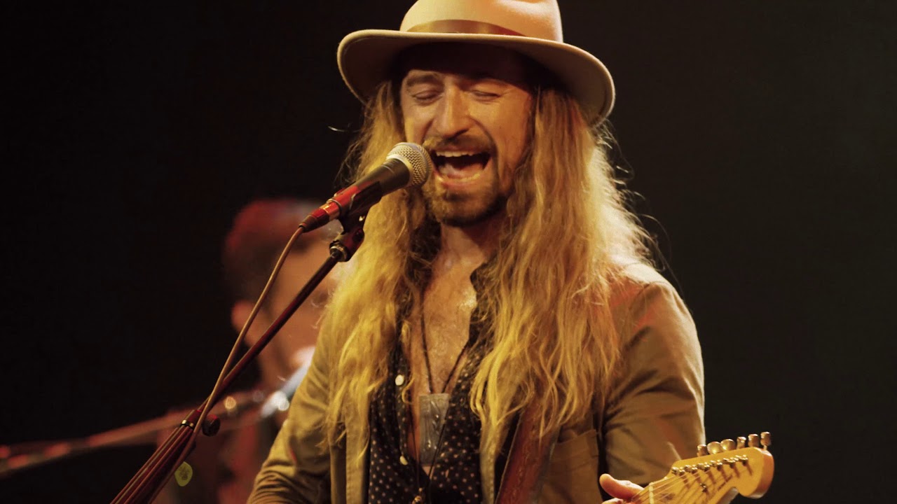 Jesse Roper - Cherry (Live From McPherson Playhouse)