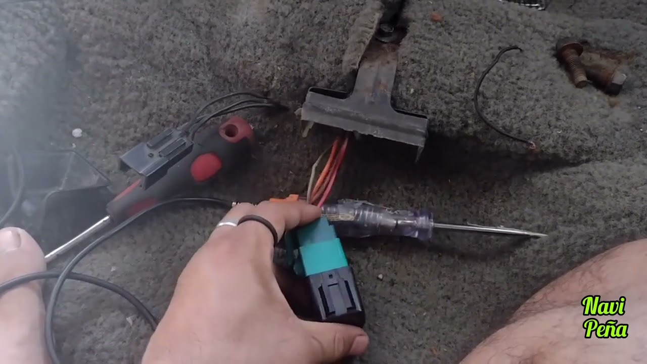 Checando relevador y bomba de gasolina Ford  Mustang 89, falla el Fox?