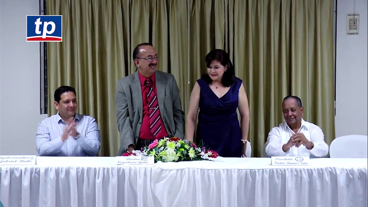 Homenaje al doctor Napoleon Galo