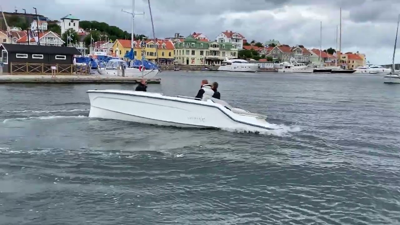 SeaDrive Pod + Strana Boats