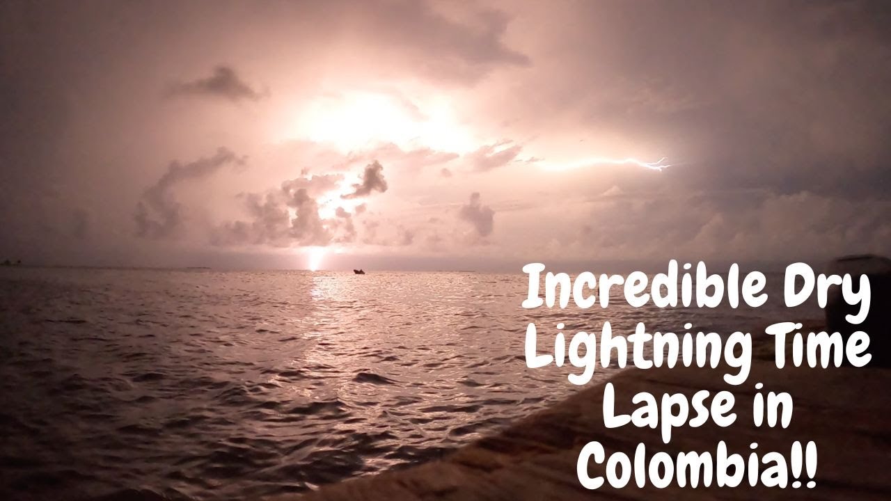 Incredible Dry Lightning Strike - Caribbean Sea!!!