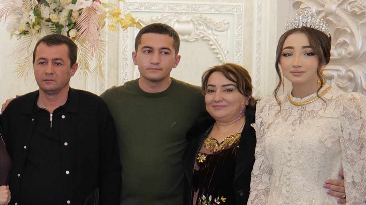 Зодрӯз муборак Рамиз ака, Амирҷон ва Шабнамбону, табрик дар тарабхонаи Шохназар