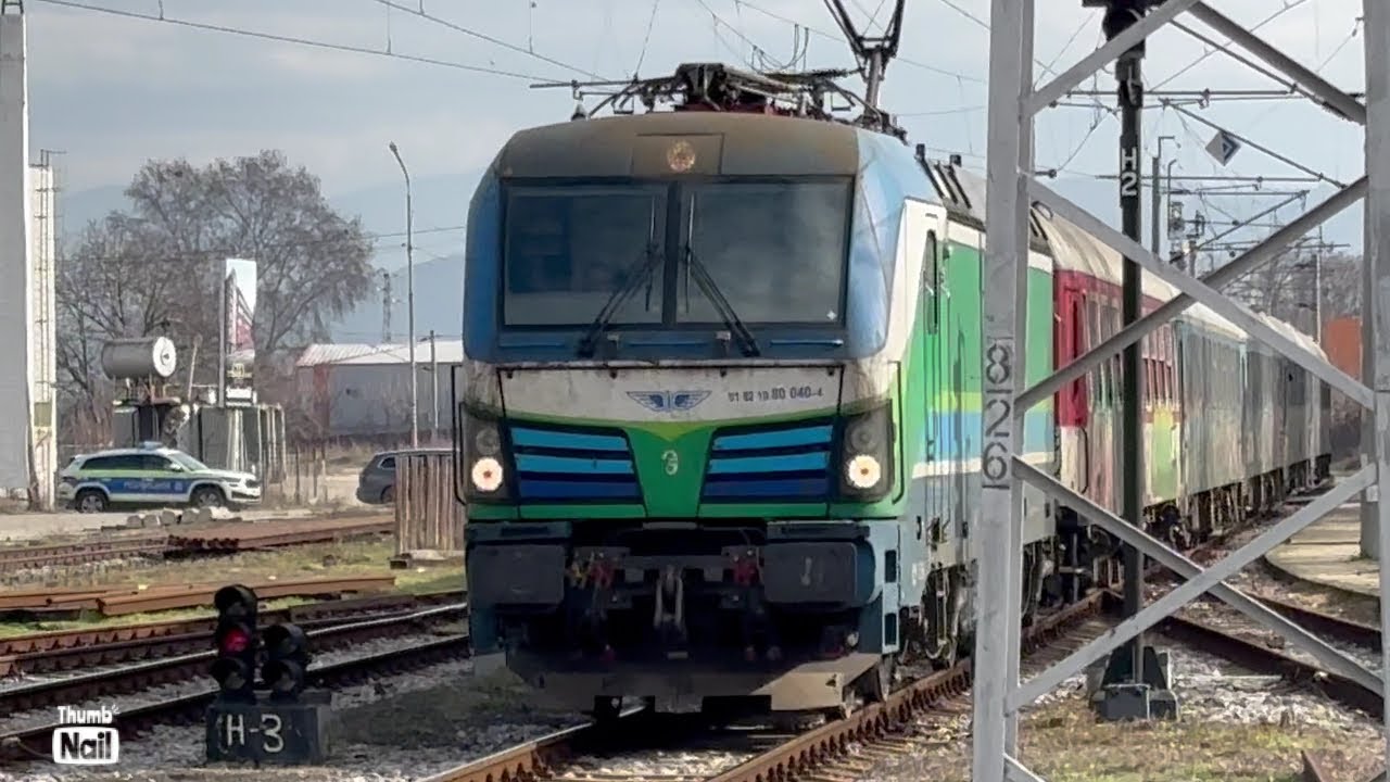 БВ 5611 София-Петрич с лок 80040 Хан Пресиян пристига на гара Петрич 