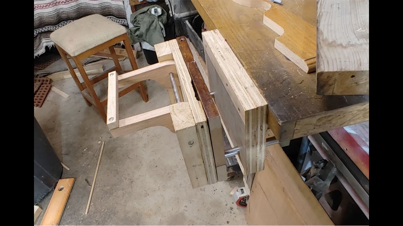 FASTEST Woodworking Vise! New Concept - No Cranking.