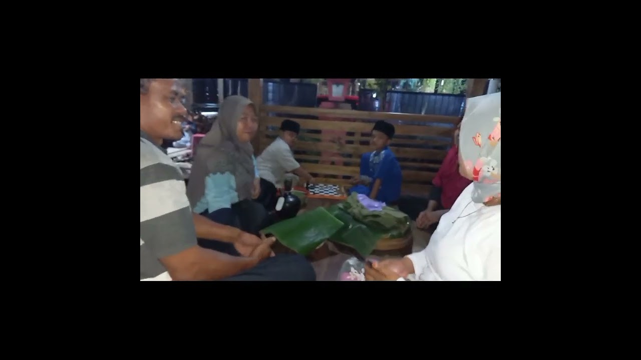 Tumpeng Akbar Peringatan Maulid Nabi Muhammad Saw Desa Cabak 