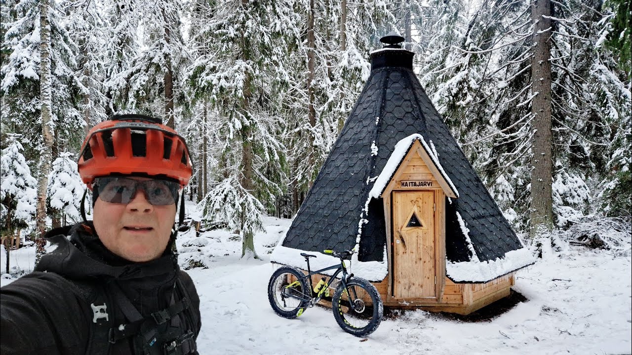 Global Fat Bike Day 2024, lumimetsä ja taukonuotio