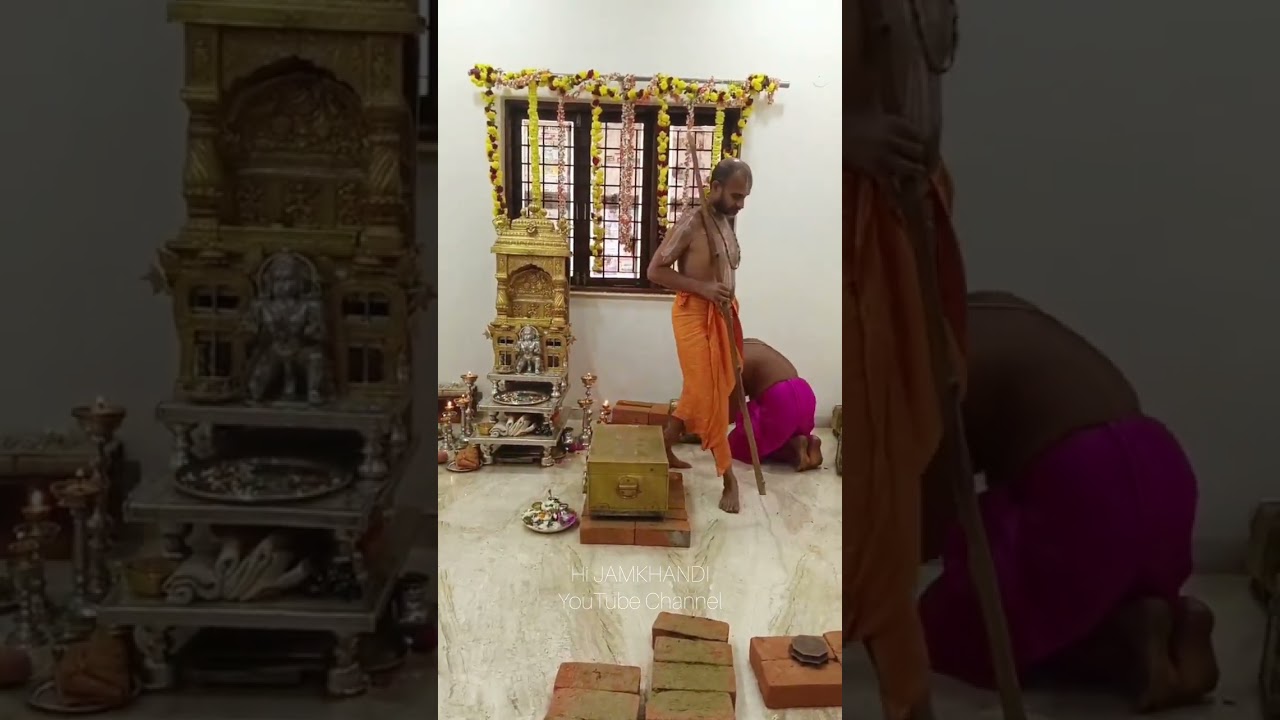 ಶ್ರೀ ಶ್ರೀ 1008 ಶ್ರೀ ಸತ್ಯಾತ್ಮತೀರ್ಥ ಶ್ರೀಗಳಿಂದ ಶ್ರೀ ಮೂಲರಾಮ ದೇವರ ಪೂಜೆ.ಹರಿವಾಣ ಸೇವೆ @ ಬೆಳಗಾವಿ ಶೇರ್ ಮಾಡಿ.