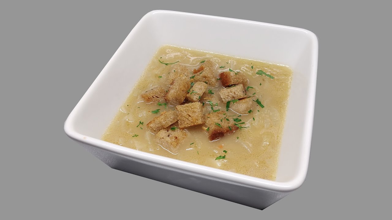 Staročeská cibulačka s česnekovými krutony