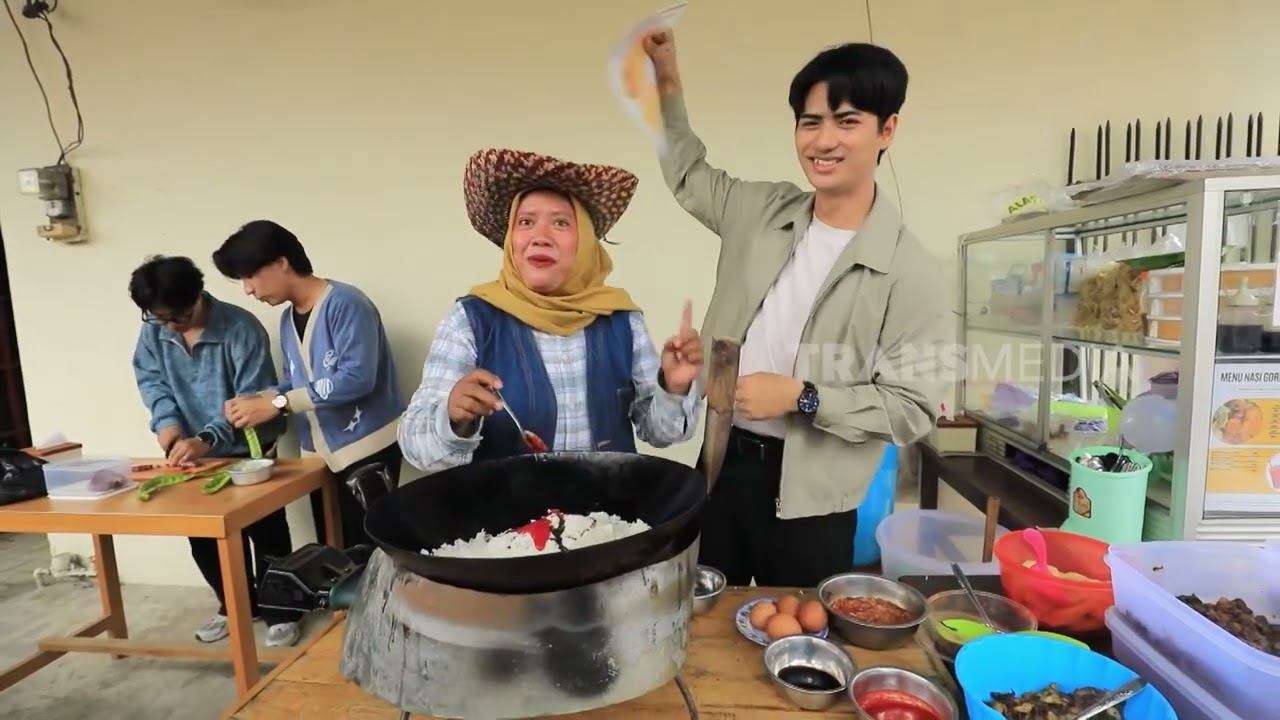 Emak Enah Mampir dan Ikut Masak di Nasi Goreng 3 Putra, Banjarmasin | ENAH BIKIN ENAK (26/01/26)