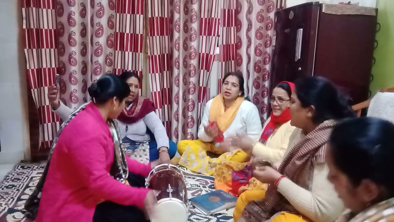 #लाल साड़ी मा मेरा मठयणमा । माता का भजन 🙏🏻💐