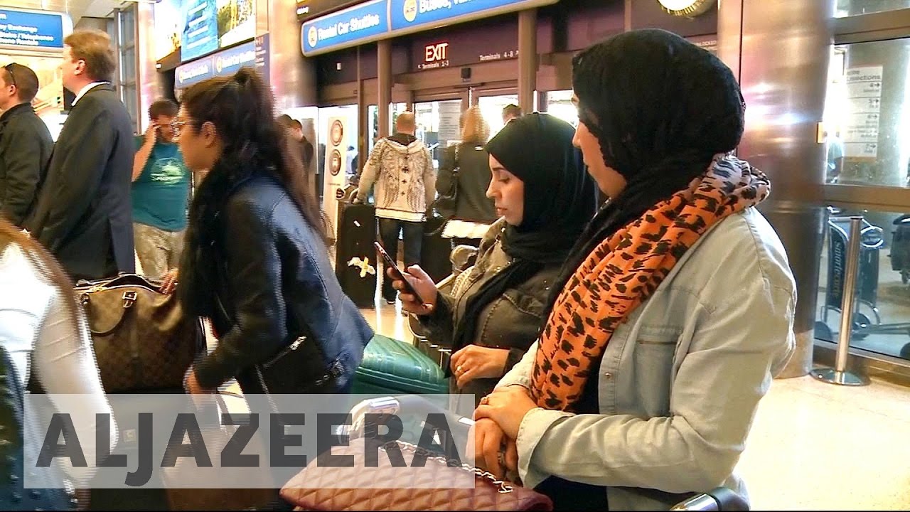 US judge blocks Trump's order to ban Muslim travellers