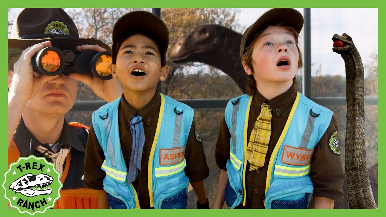 DON'T LOOK UP ! There's A GIANT Dino Outside | 🦖🦕 T-Rex Ranch Dinosaur Videos