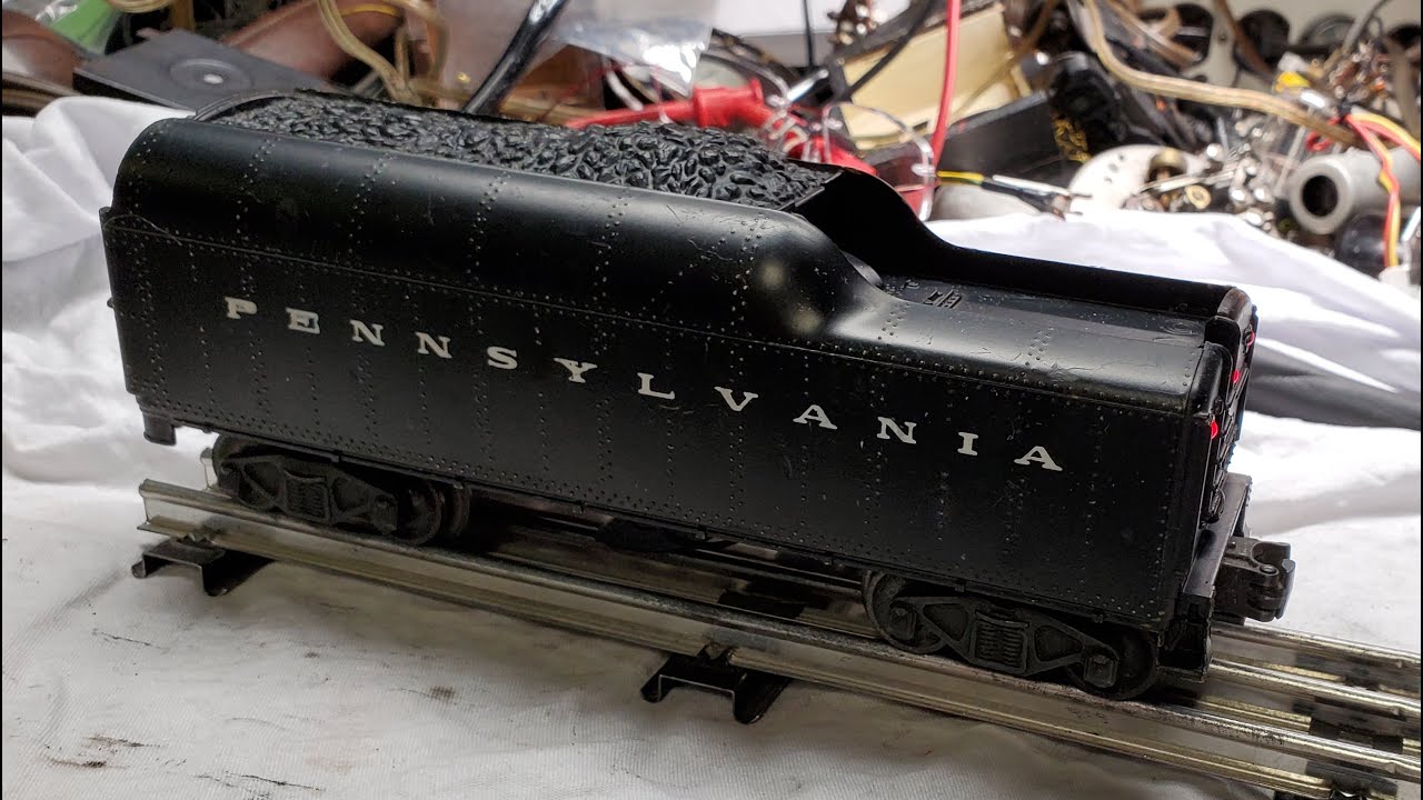 Завершение технического обслуживания и стыковки с паровозом Lionel Whistling Tender O Gauge Railr...