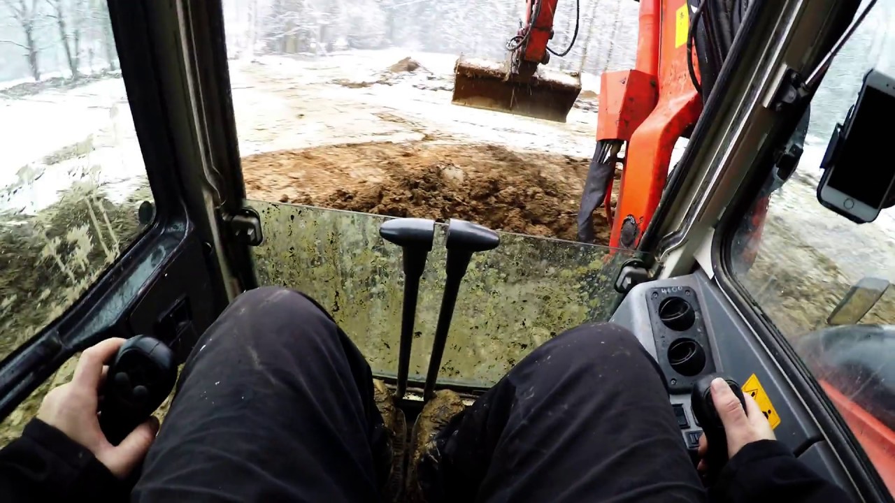 Svahov&aacute;n&iacute; z pohledu strojn&iacute;ka Kubota KX 080-3A / PULLING SOIL /