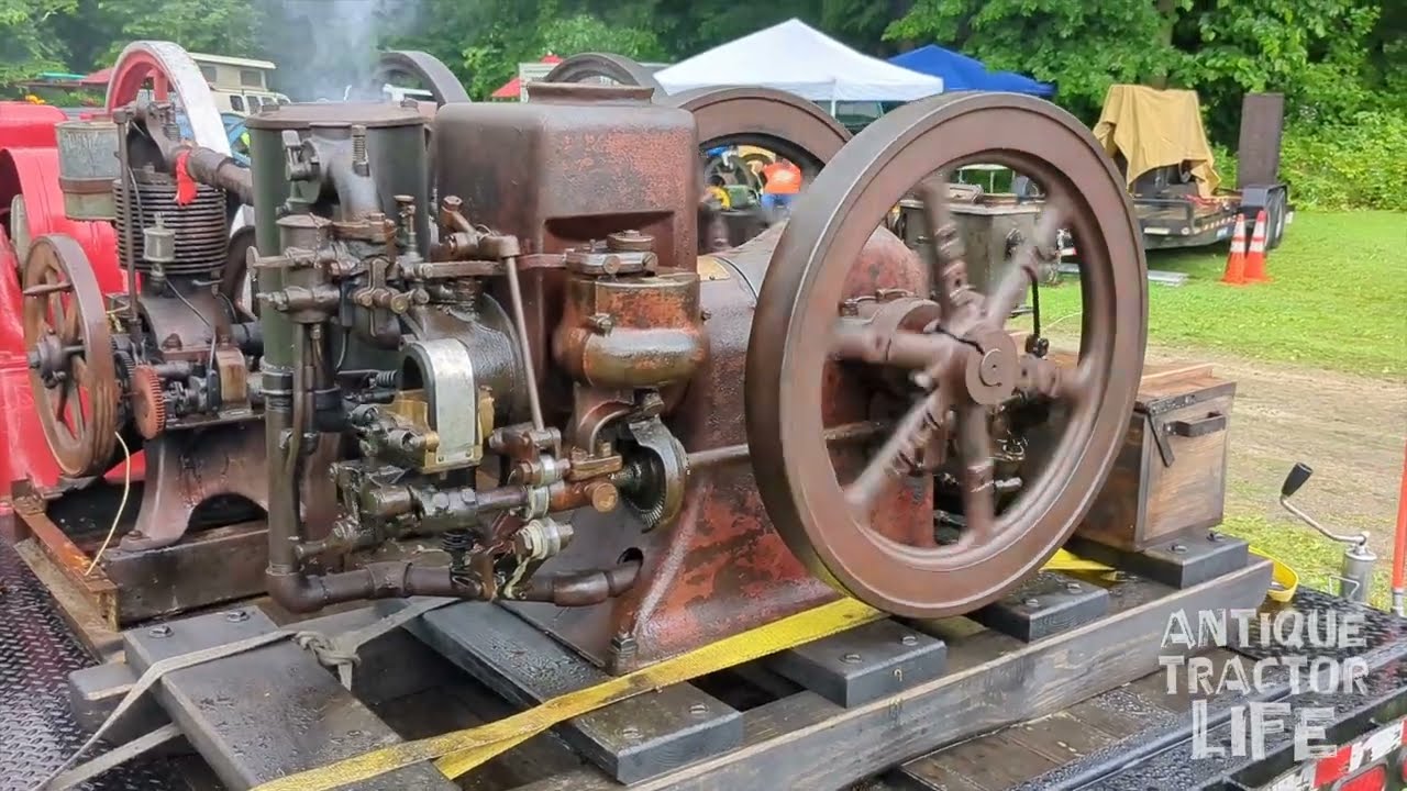 International Harvester 4 Horsepower Hopper Cooled Titan Side Shaft Engine