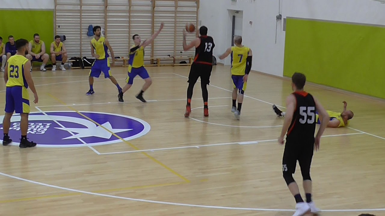 Offensive Foul - Swinging elbow