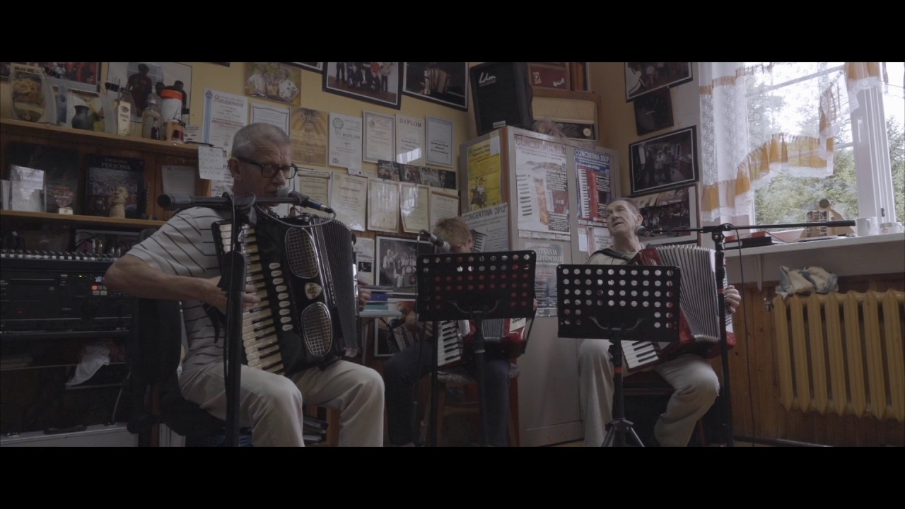 NIE ZMARNUJ MINUTKI   Trio Akordeonowe 