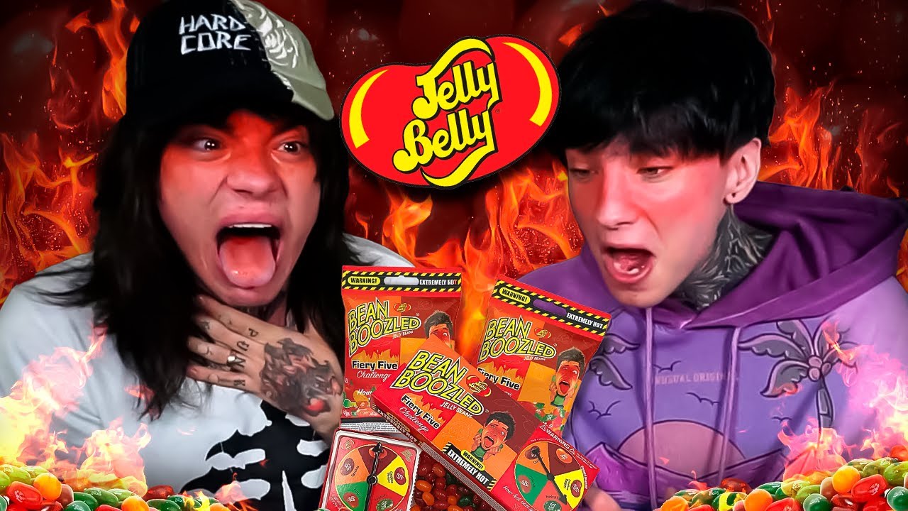 ¡COMIENDO DULCES PERO MUY PICANTES! 🔥🥵