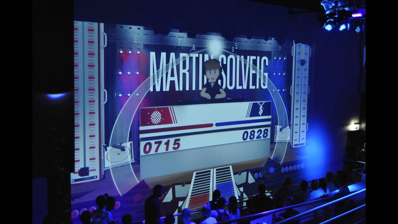 DANSE AVEC LES ROBOTS LIVE DU FUTUROSCOPE
