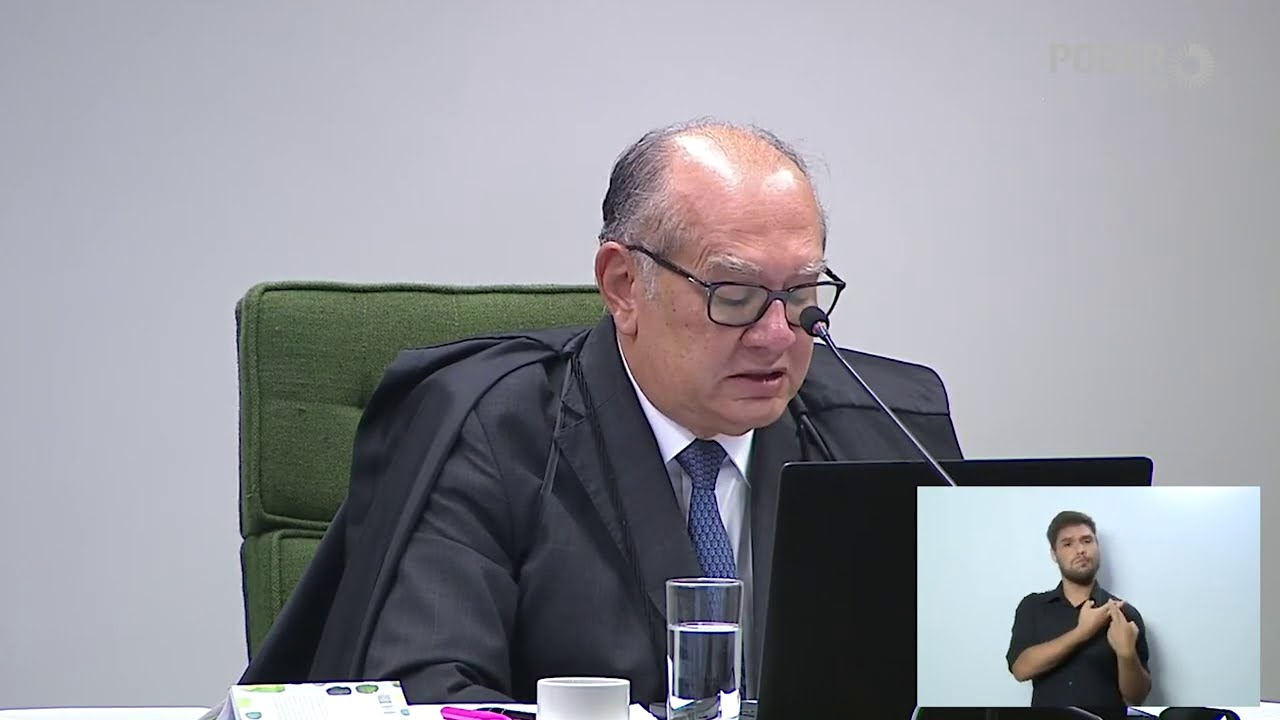 Gilmar Mendes chora em despedida de Celso de Mello da 2ª Turma do STF