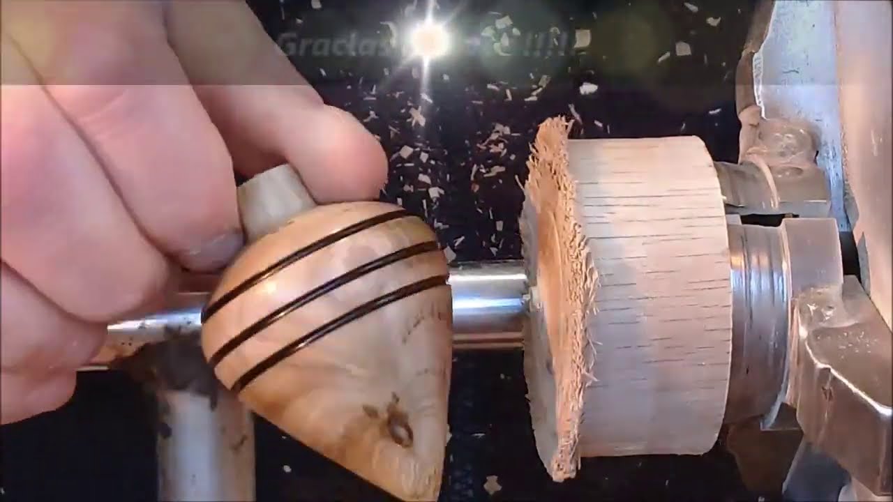 Torneado en madera para principiante. Haciendo un trompo.