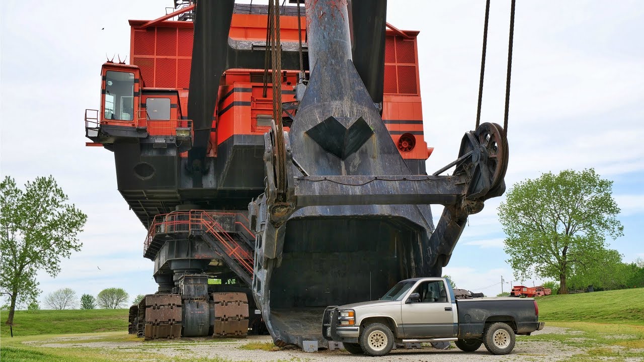 The World's Largest Electric Shovel (Big Brutus)