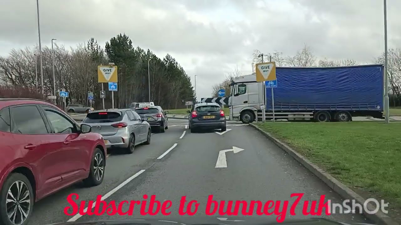 I day out in Luton come with me for a drive in the UK 