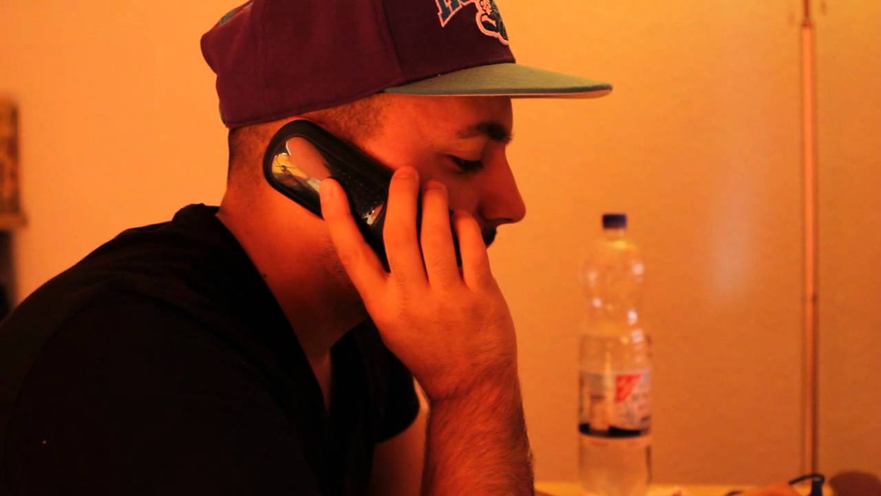 &Ouml;msen verarscht Ausl&auml;nderbeh&ouml;rde(Telefonstreich)