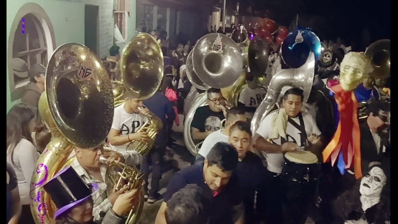 con 9 Tubas BANDA AIRES DEL PACIFICO  - Tiliches - Muerteada 2018 Guadalupe Etla