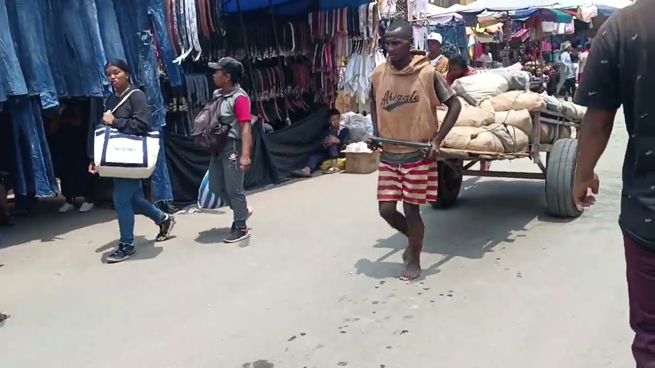 Walking Tour 2026 Part - 115 Antananarivo Madagascar 31-01-2026