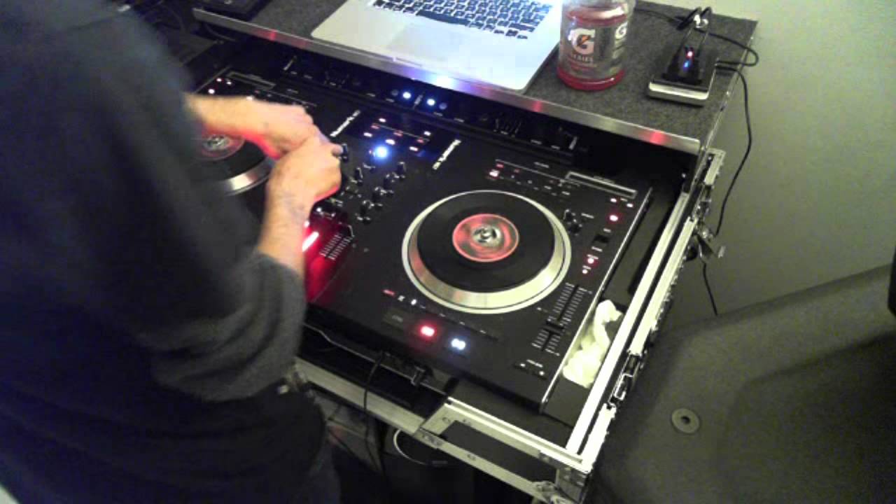Dj Tr3v - Summer Wave Riddim Mix [Numark Ns7]