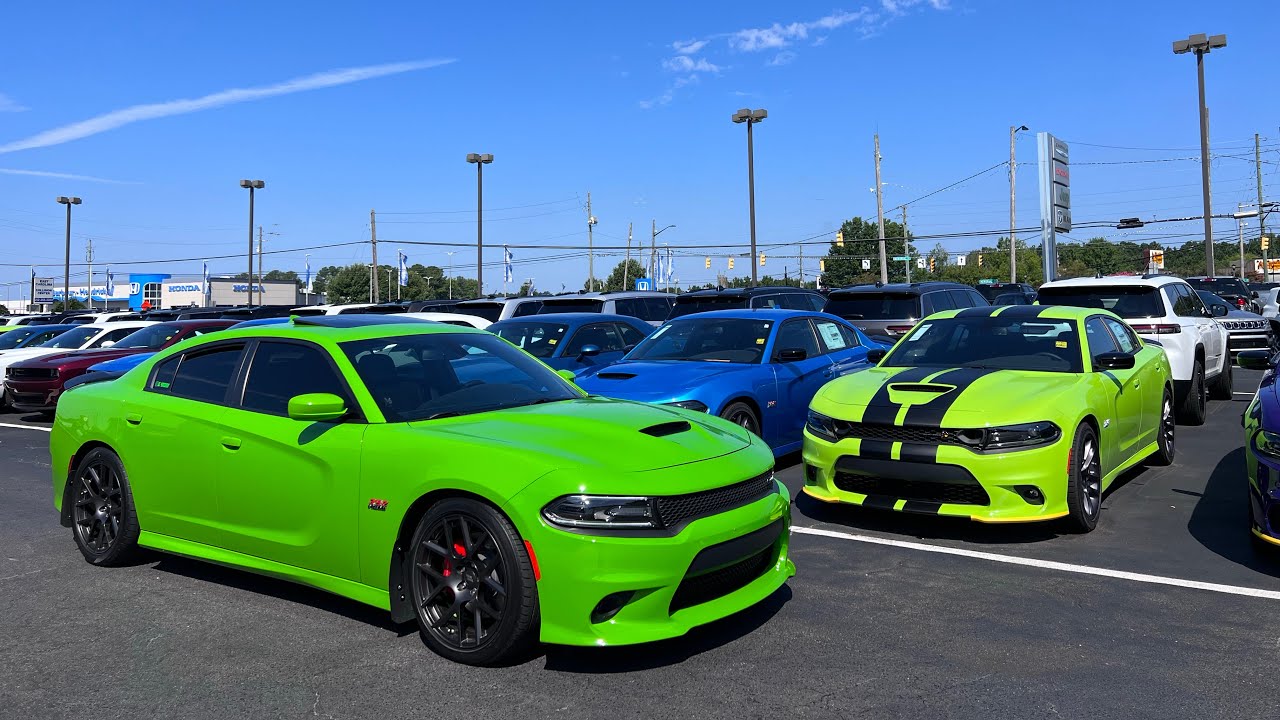 Charger scat pack green go vs sublime green scat pack comparison!
