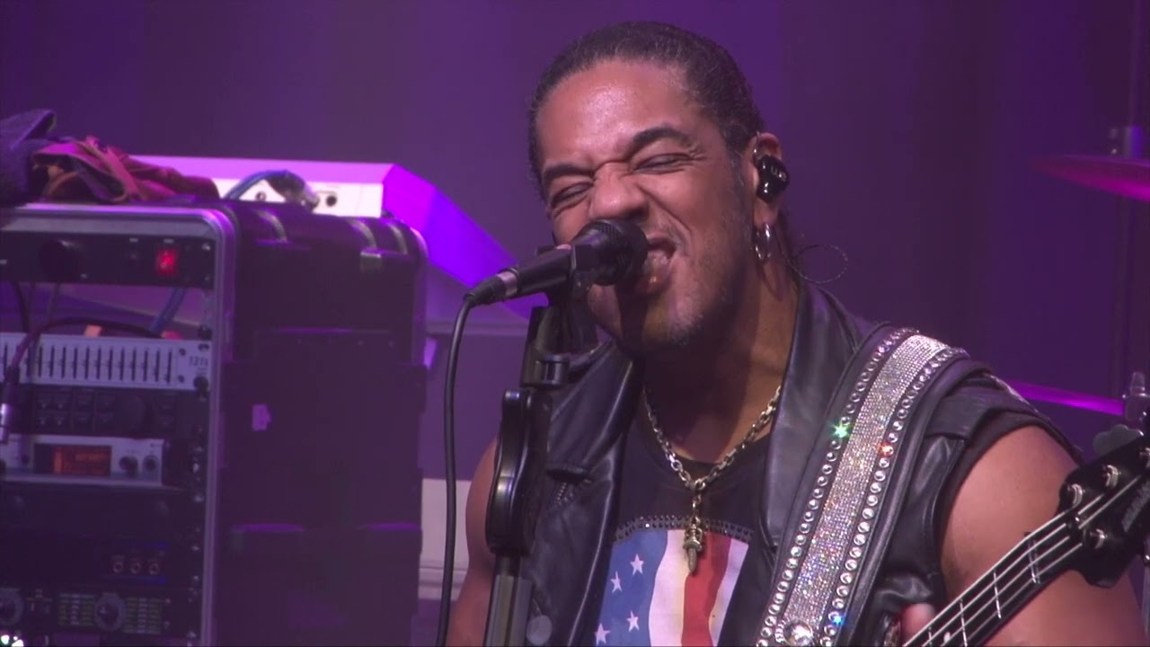Limehouse Lizzy -  Dancing in the Moonlight