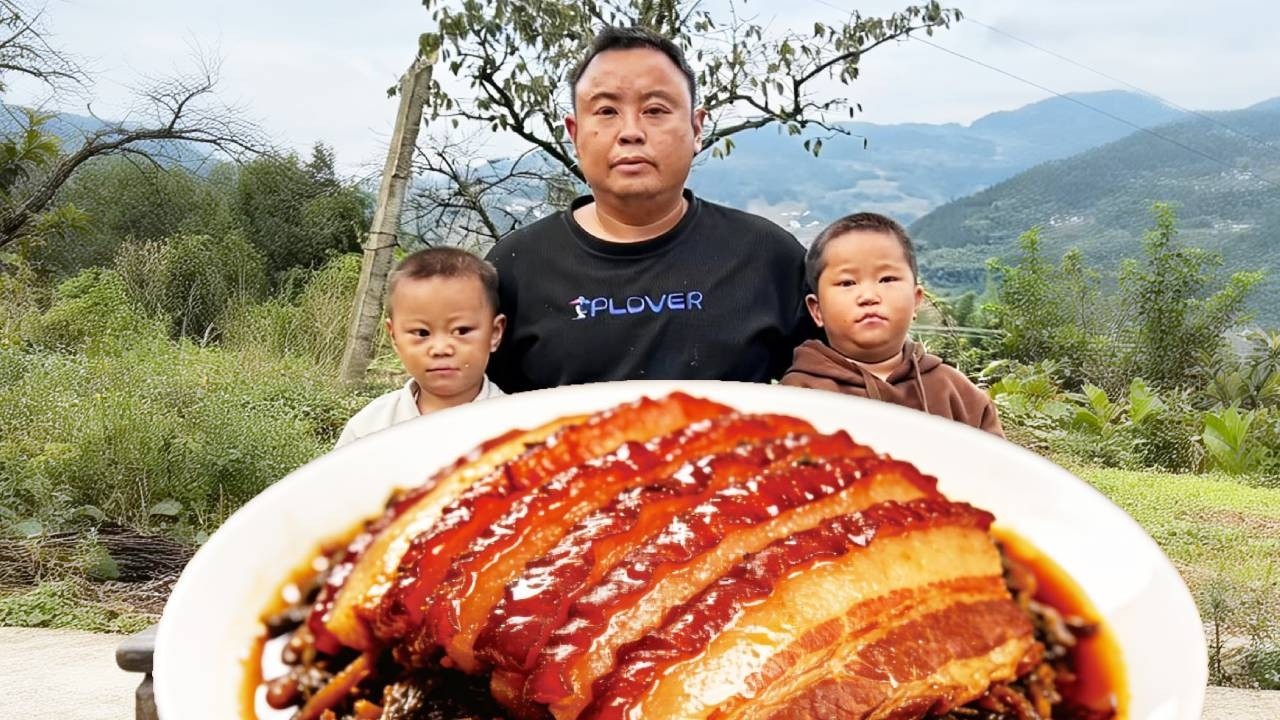 懂事的儿子为爸爸分担，不仅会帮爸爸摘豆子，还会和爸爸一起去挖天麻！！