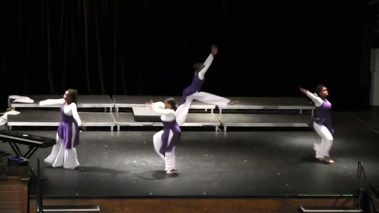 Clean with No Bondage Praise Dance