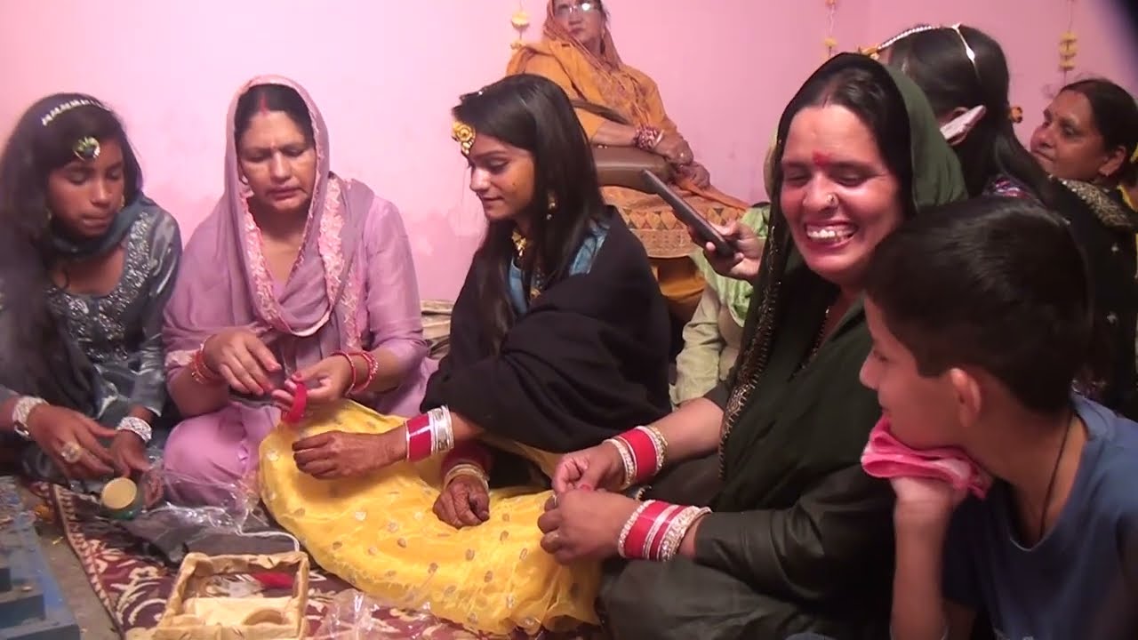 Humari Sadi ki full video!!