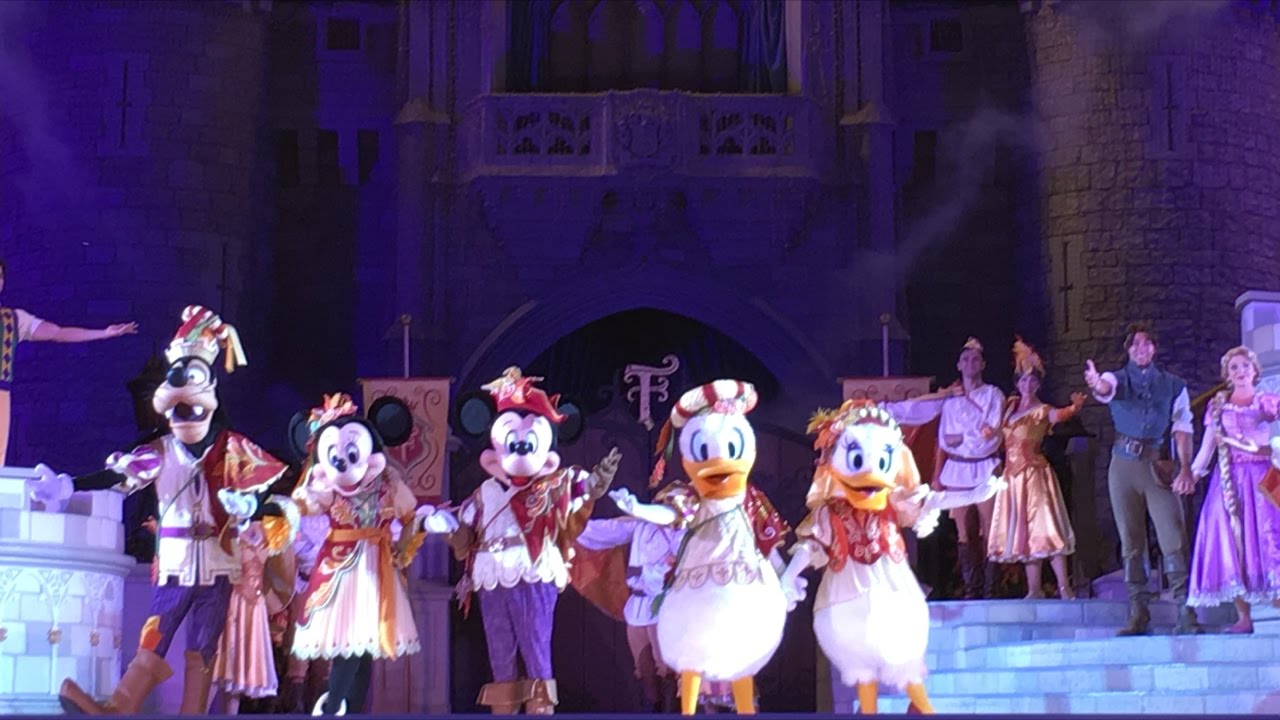 Mickey's Royal Friendship Faire at Night With Autumn Finale Full Show